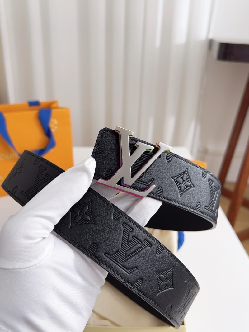 l0vis Vvtt0n belts